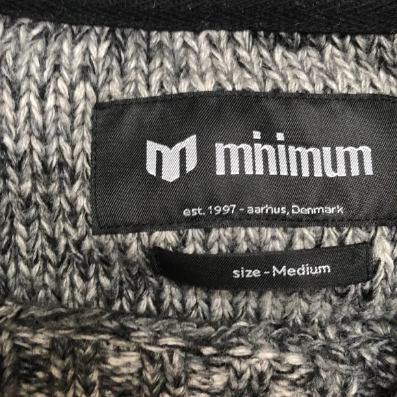 Minimum medium sweater - Picture 4 of 5
